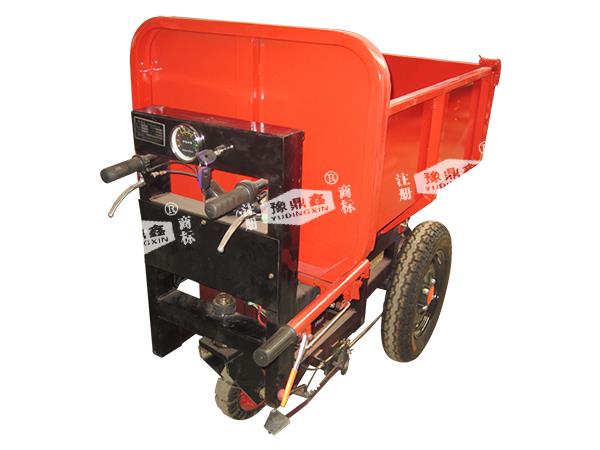 19電動(dòng)工程自卸車手推電動(dòng)自卸車廠家圖片.jpg 19電動(dòng)工程自卸車手推電動(dòng)自卸車廠家圖片.jpg