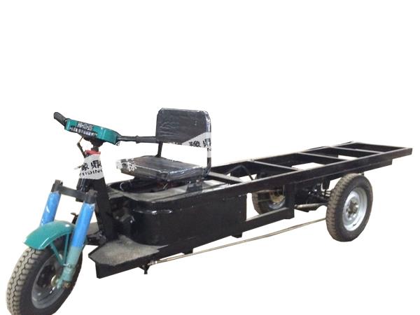 19電動(dòng)車三輪運(yùn)坯車.jpg 19電動(dòng)車三輪運(yùn)坯車.jpg